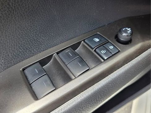 Used 2021 Toyota Camry LE FWD image 31