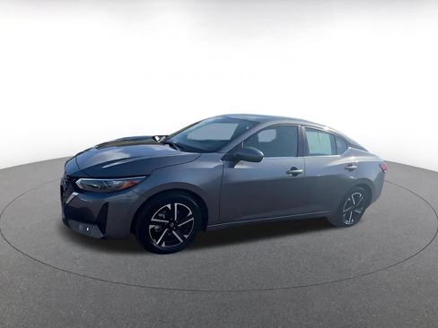 Used 2025 Nissan Sentra SV FWD image 8