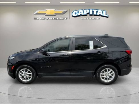 Used 2022 Chevrolet Equinox LT FWD image 2
