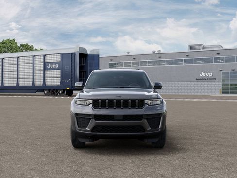 New 2026 Jeep Grand Cherokee Altitude AWD/4WD image 6