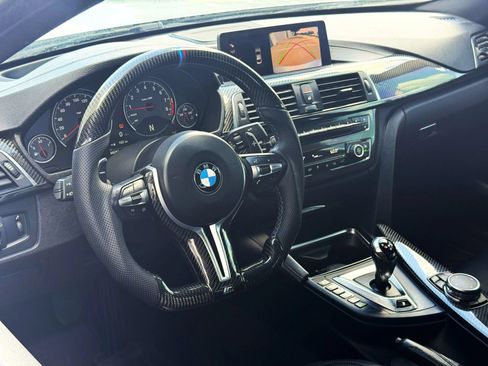 Used 2018 BMW M4 Coupe RWD image 22