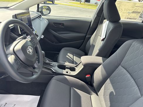 New 2025 Toyota Corolla LE image 13