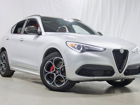 Used 2021 Alfa Romeo Stelvio Ti Sport image 8