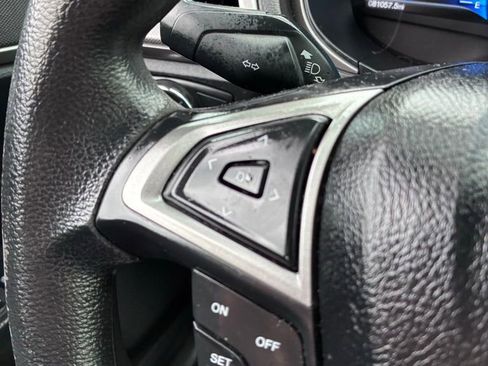 Used 2018 Ford Fusion SE w/ Fusion SE Technology Package FWD image 27
