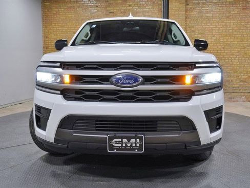 Used 2024 Ford Expedition XL AWD/4WD image 4