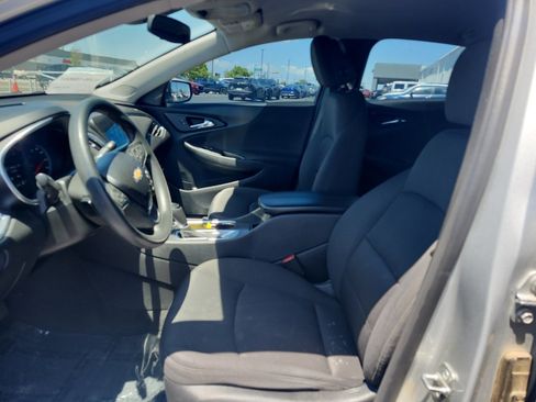 Used 2020 Chevrolet Malibu LT FWD image 16