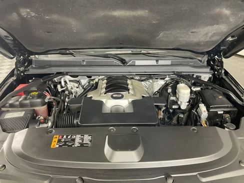 Used 2018 Cadillac Escalade Premium Luxury AWD/4WD image 37