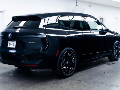 Used 2024 BMW iX xDrive50 w/ Sport Package image 6