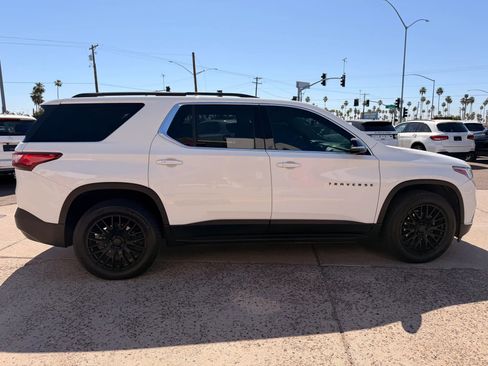 Used 2019 Chevrolet Traverse LT FWD image 4
