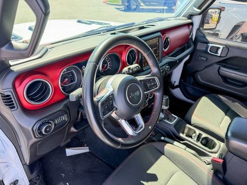 Used 2022 Jeep Wrangler Unlimited Rubicon w/ Safety Group image 12