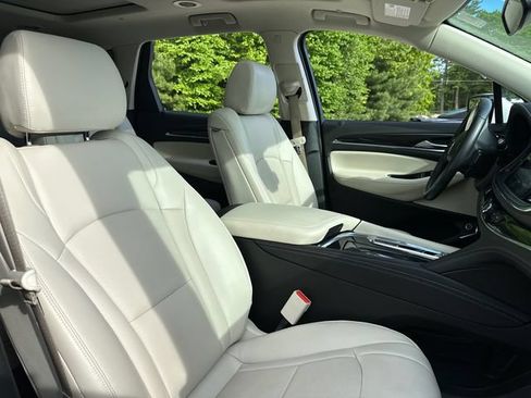 Certified 2023 Buick Enclave Essence w/ Experience Buick Package AWD/4WD image 17