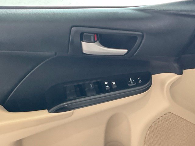 Used 2014 Toyota Camry LE FWD image 4