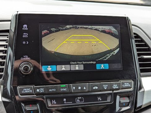 Used 2018 Honda Odyssey Touring image 20