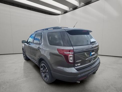 Used 2015 Ford Explorer Sport w/ Equipment Group 401A AWD/4WD image 3