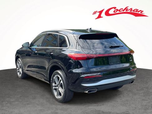 Certified 2025 Audi Q5 Premium w/ Convenience Package AWD/4WD image 9