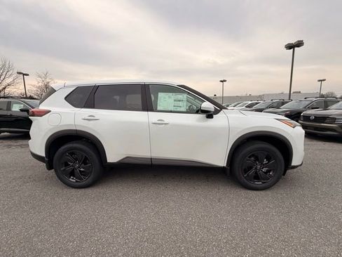 New 2026 Nissan Rogue SV w/ Cold Weather Package image 4