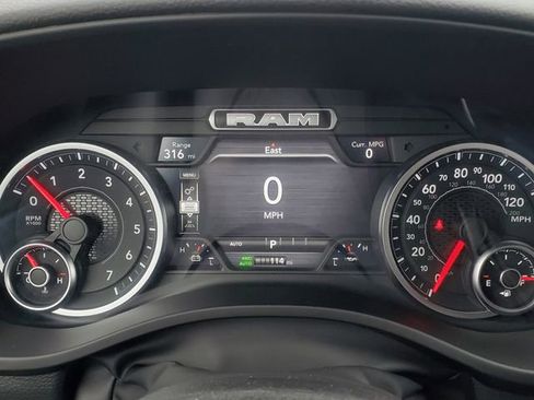 New 2026 RAM 1500 4x4 Crew Cab image 14