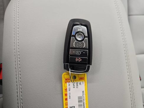 New 2026 Ford Explorer Platinum w/ LUX Leather Package AWD/4WD image 35