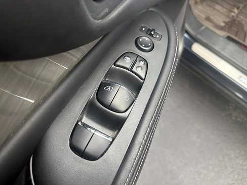 Used 2017 Nissan Murano SL image 10