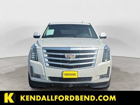 Used 2016 Cadillac Escalade Premium AWD/4WD image 2