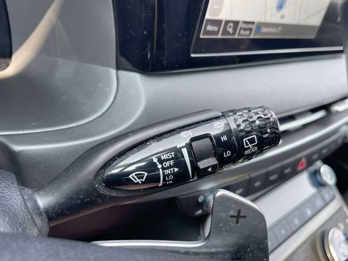 Used 2025 Hyundai Palisade SEL AWD/4WD image 25
