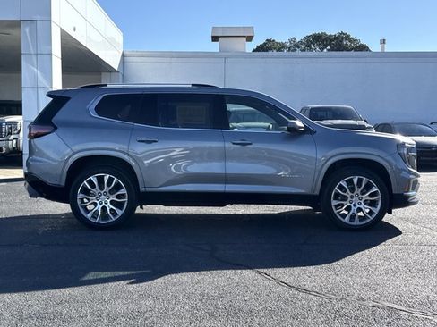 New 2026 GMC Acadia Denali w/ Super Cruise Package image 2