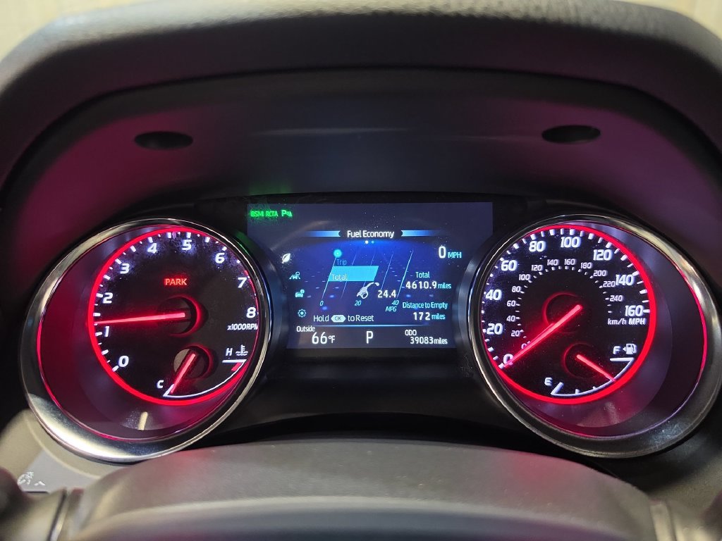 Used 2018 Toyota Camry XSE FWD image 10