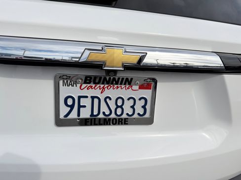 Used 2023 Chevrolet Traverse LT image 37