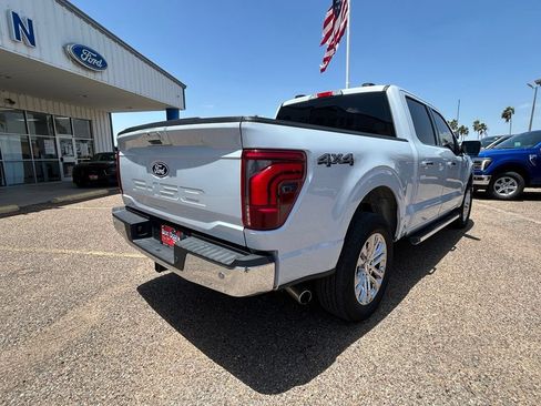 Used 2025 Ford F150 Lariat w/ Equipment Group 501A Mid AWD/4WD image 5