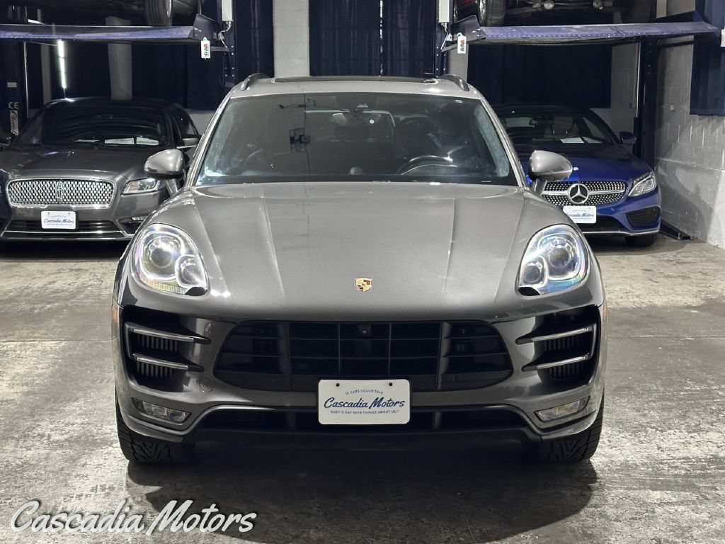 Used 2016 Porsche Macan Turbo AWD/4WD image 4