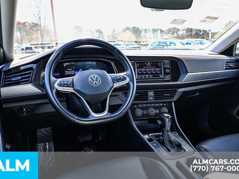 Used 2024 Volkswagen Jetta SE image 27