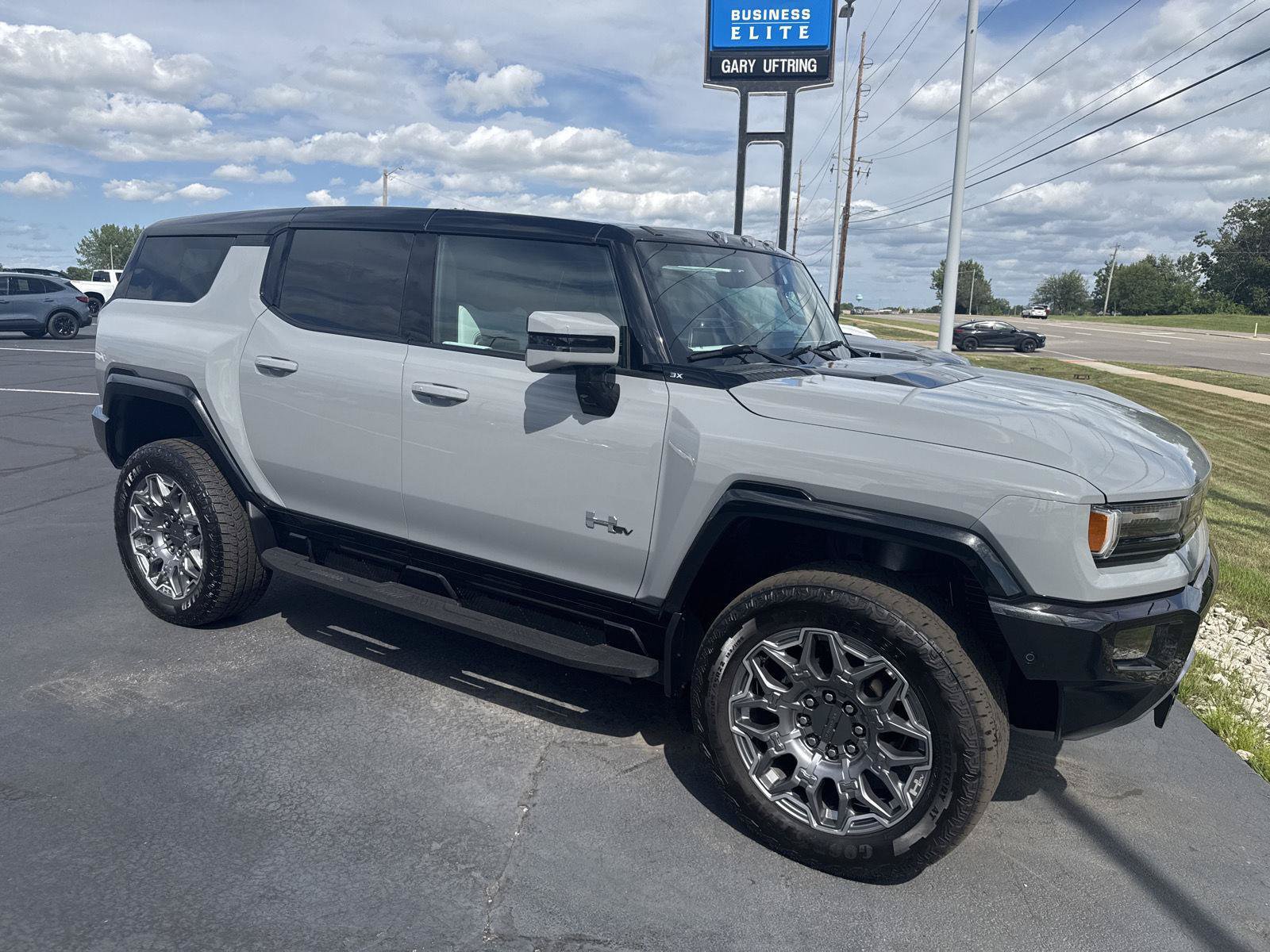 Used 2025 GMC Hummer EV 3X AWD/4WD image 5
