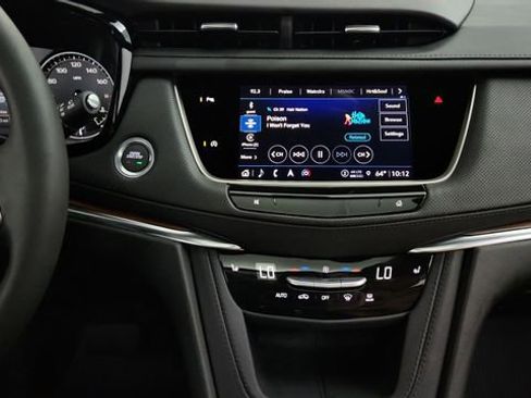 Certified 2025 Cadillac XT5 Premium Luxury w/ LPO, Floor Liner Package image 16