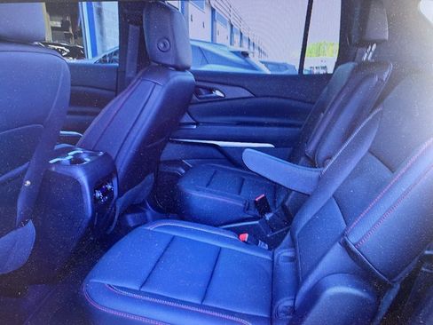 Used 2023 BMW X7 M60i w/ Executive Package image 45