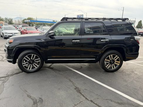 Used 2017 Toyota 4Runner Limited AWD/4WD image 4
