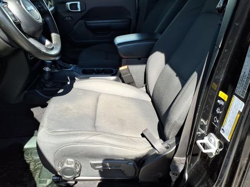 Used 2021 Jeep Wrangler Unlimited Sport AWD/4WD image 11
