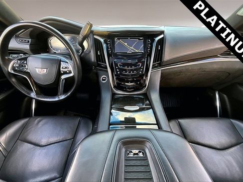 Used 2019 Cadillac Escalade Platinum image 15
