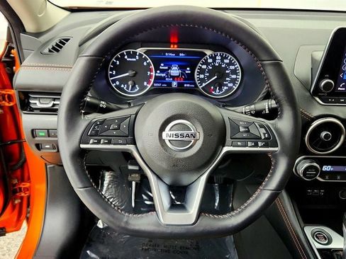 Used 2021 Nissan Sentra SR w/ SR Premium Package FWD image 13