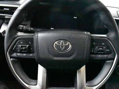 Certified 2025 Toyota 4Runner SR5 image 20