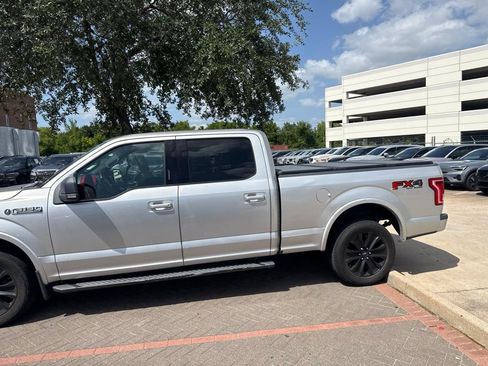 Used 2016 Ford F150 XLT w/ Equipment Group 302A Luxury AWD/4WD image 9