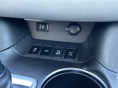 Used 2016 Toyota Highlander XLE AWD/4WD image 27