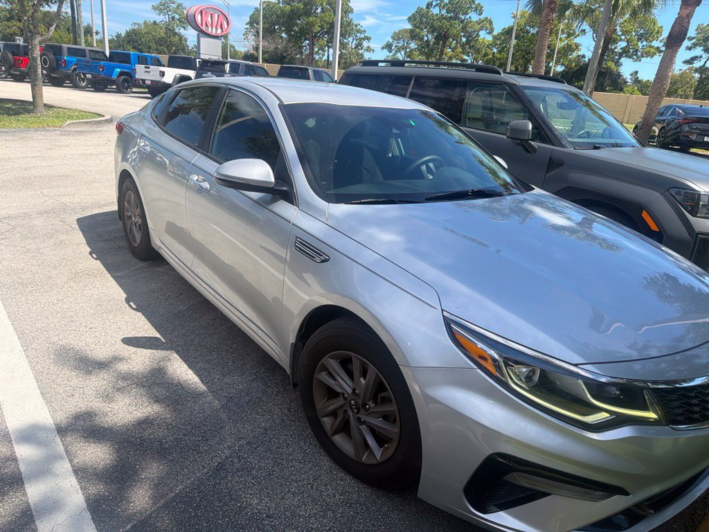 Used 2020 Kia Optima LX FWD image 8