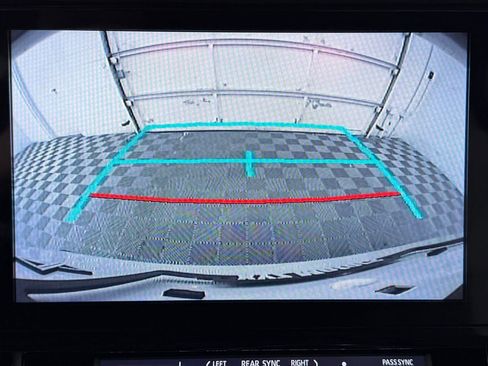 Used 2024 Toyota Sienna XSE image 26