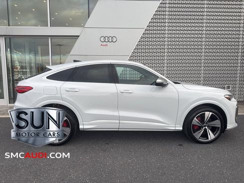 New 2025 Audi SQ5 Premium Plus image 3