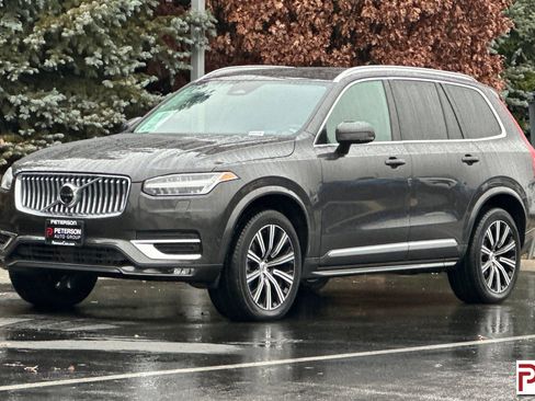 Used 2024 Volvo XC90 B6 Plus image 8