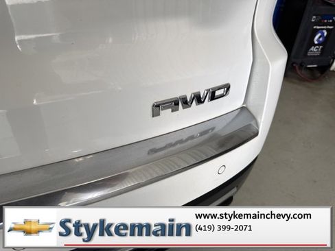 Used 2017 GMC Acadia Limited SLT image 14