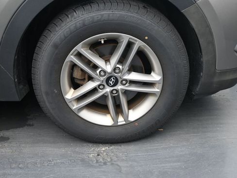 Used 2018 Hyundai Santa Fe Sport w/ 2.4L Value Package 02 FWD image 12
