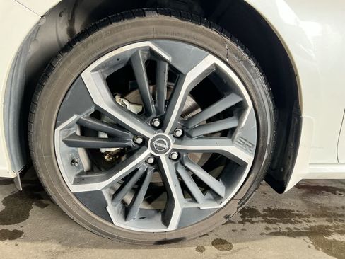 Used 2023 Nissan Altima 2.5 SR w/ SR Premium Package AWD/4WD image 10