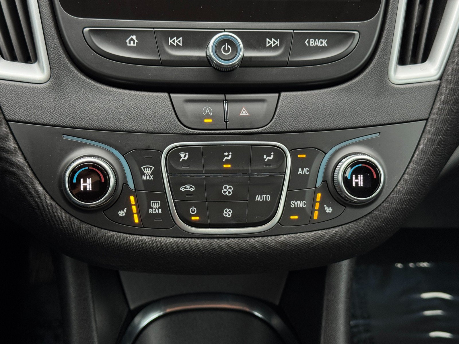 Used 2024 Chevrolet Malibu LT w/ Midnight Edition FWD image 25