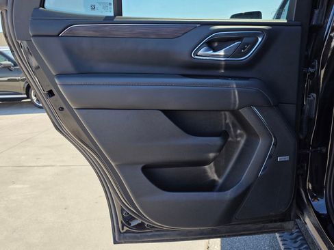 Used 2023 Chevrolet Tahoe Z71 image 10